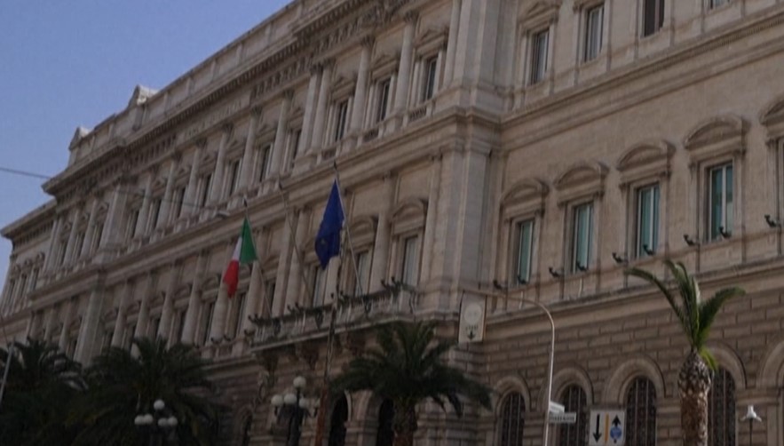 Italia i shpëton recesionit, re të zeza mblidhen për 2024-n