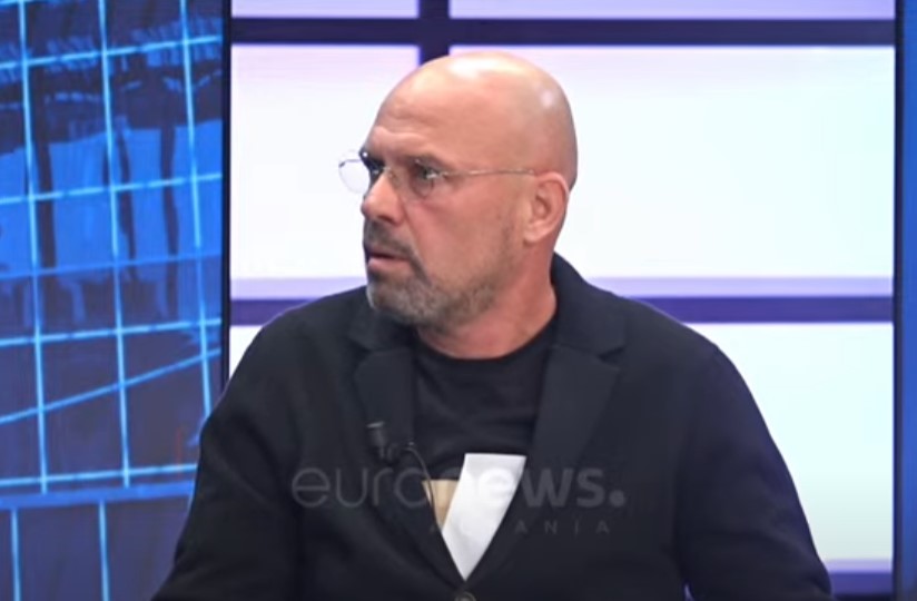 Manjani: Burrin e gjyqtares së Berishës e ngatërruan me ish-të dashurin e këngëtares