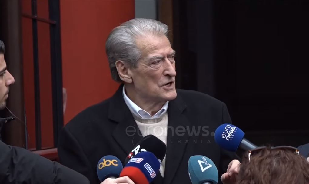 Berisha: Basha është peng në kthetrat e Edi Ramës, do përfundojë me turp