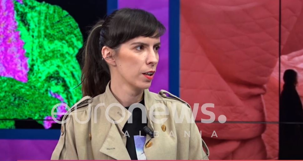 “Vuajta varfërinë dhe seksizmin në një familje patriarkale”-regjisorja nga Kosova