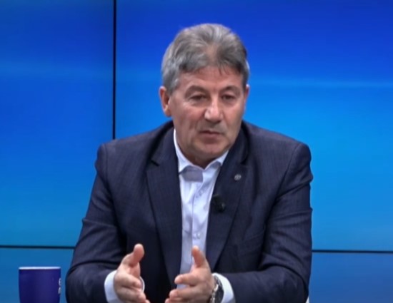 “Prindër kujdes me fëmijët”, mjeku pediatër shpjegon simptomat e rënda të virozave