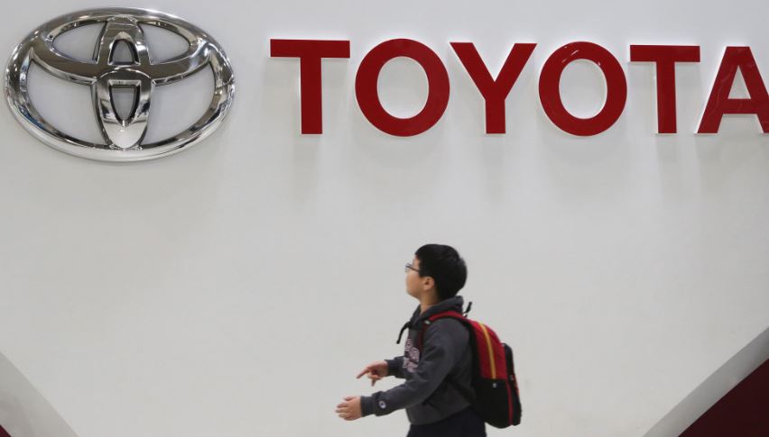 Toyota tërheq 50,000 automjete për shkak të problemeve me airbag
