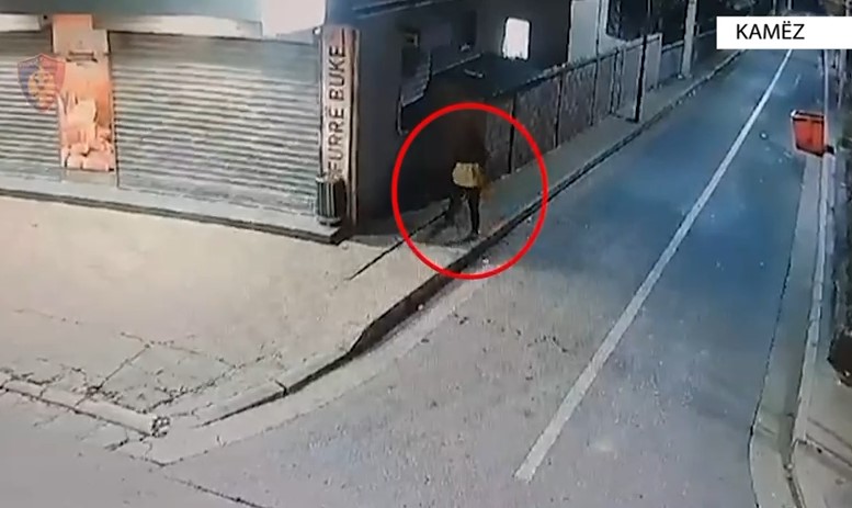 Vidhte banesa lokale dhe furra buke, arrestohet 32-vjeçari në Kamëz (Emri)