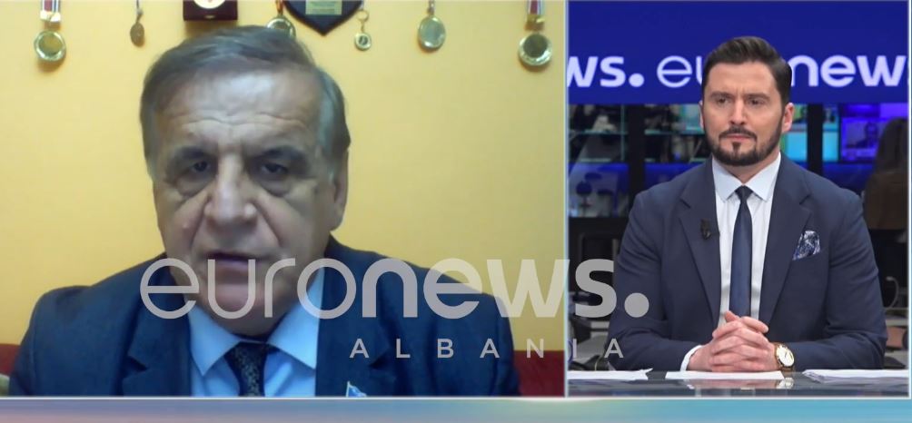 “Heqja e dinarit, vendim i pritur me vite”, Spahiu: Të gjobitet kush e përdor