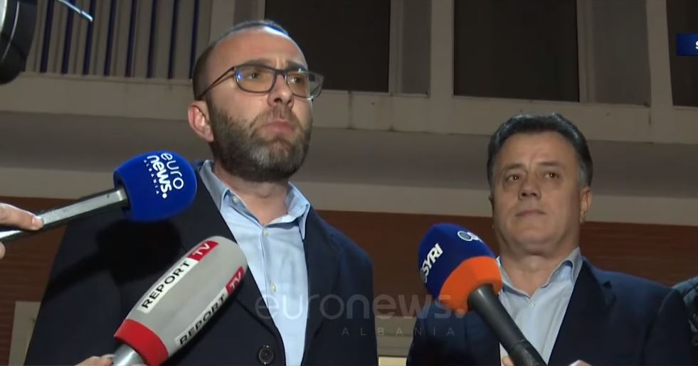 Liderët e opozitës kthehen në PD, Bardhi: Gjykata të mos e mbajë më zvarrë PD