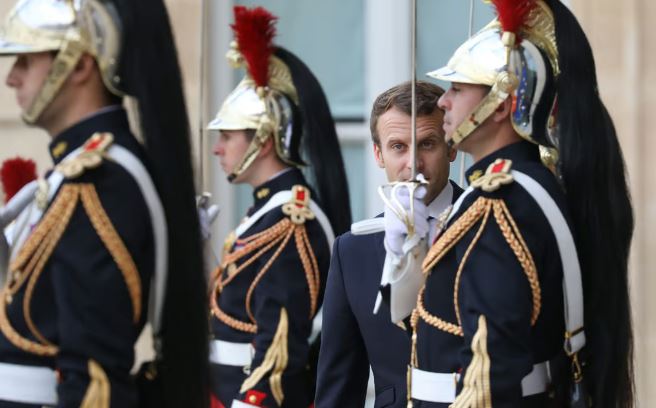 Propozoi dërgim trupash në Ukrainë, Rusia i përgjigjet Macronit: Mos u bëj Napoleon!