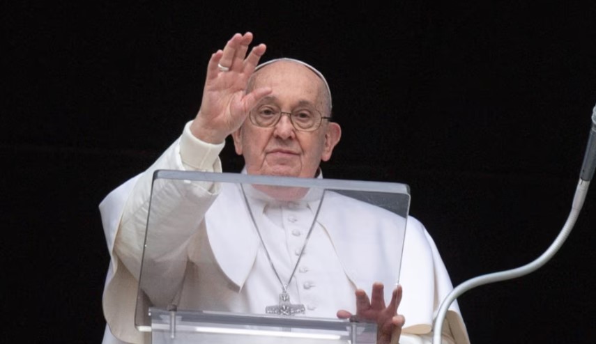 Ukraina me aleatët kritikojnë deklaratat e Papa Françeskut për luftën