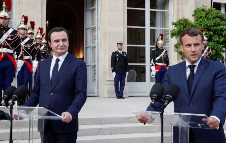 Presidenti francez Macron telefonon Albin Kurtin, çfarë u bisedua