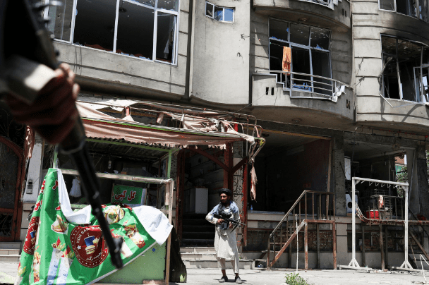 7 të vrarë nga sulmi në një xhami në Afganistan