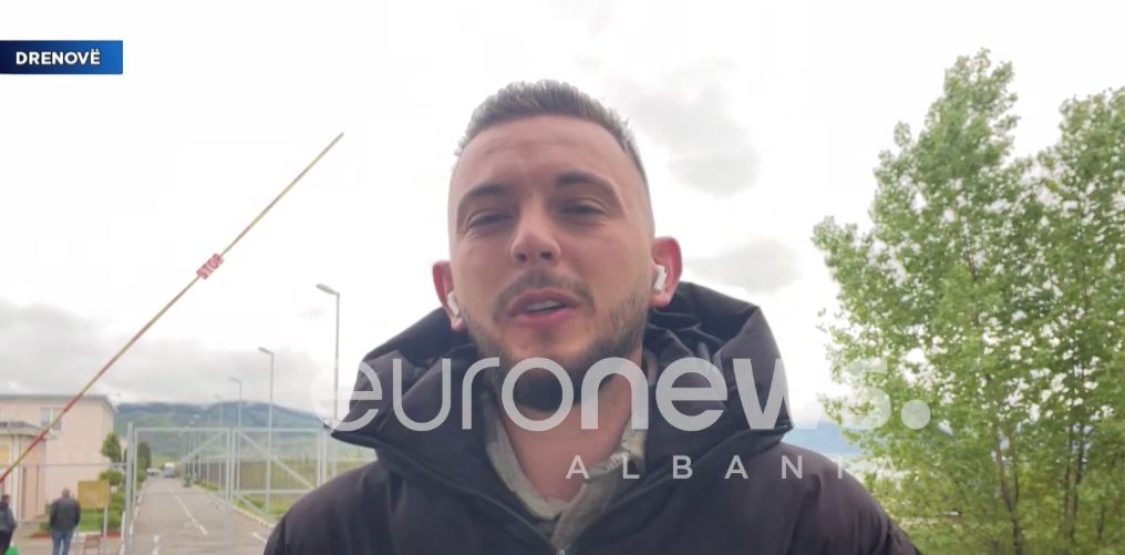 Gazetari nga burgu i Drenovës: Nëna ka 2 ditë që pret djalin me lot në sy