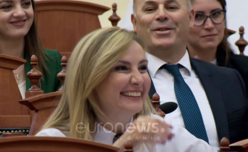 Dyrnjaja: Tabaku ka shanse për t’u bërë kryeministre teknike