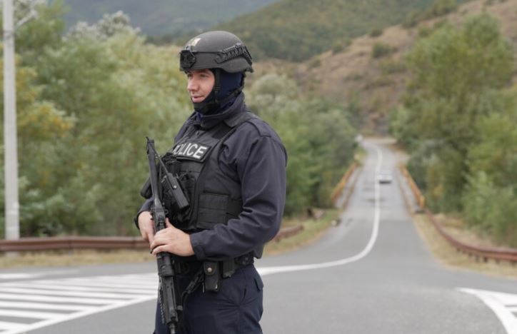 Shpërthim në Zveçan, policia dyshon se u përdor granatë dore