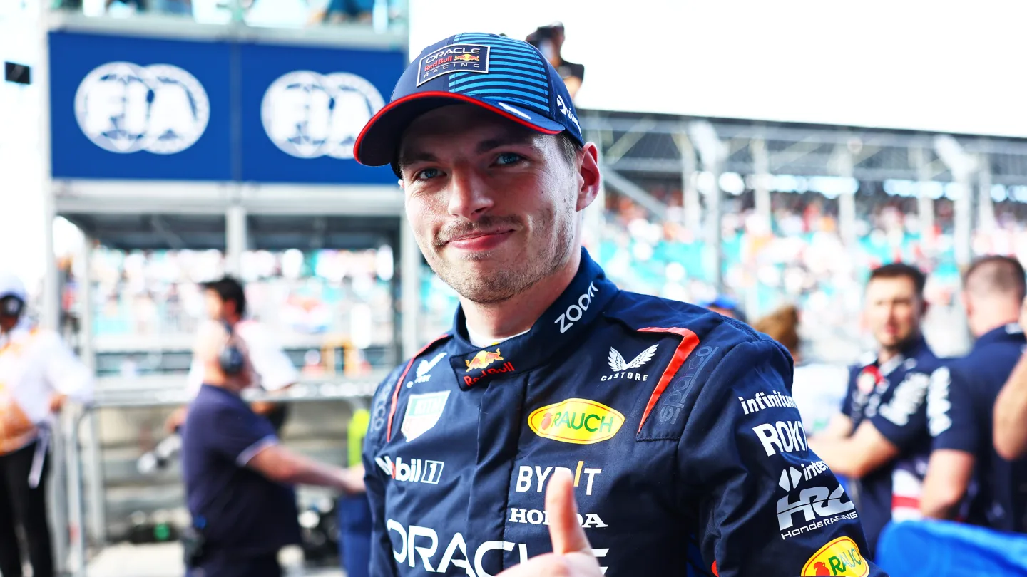 Verstappen niset i pari në Sprintin e Miamit