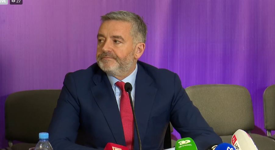 Klosi: Rama në Athinë asnjë lidhje me Belerin, nuk ndikojmë në çështjet e brendshme