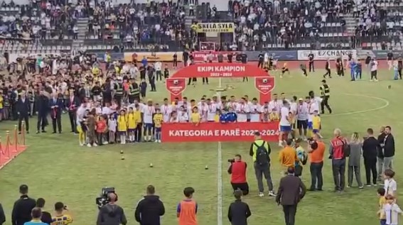 Fitore me gol në minutën e 94-t, Elbasani e mbyll me festë përballë Bylisit