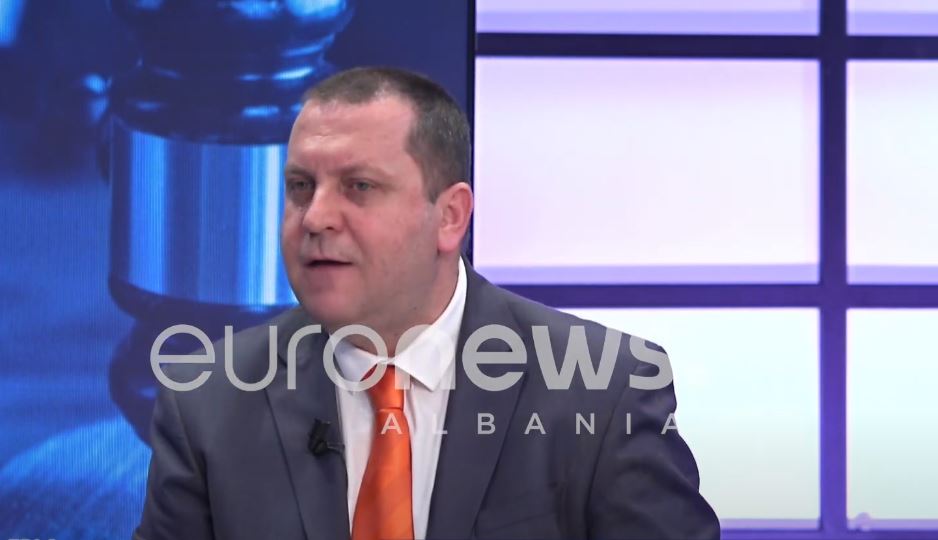 Kreshnik Osmani: Tre lojërat që po bën Athina me Ramën