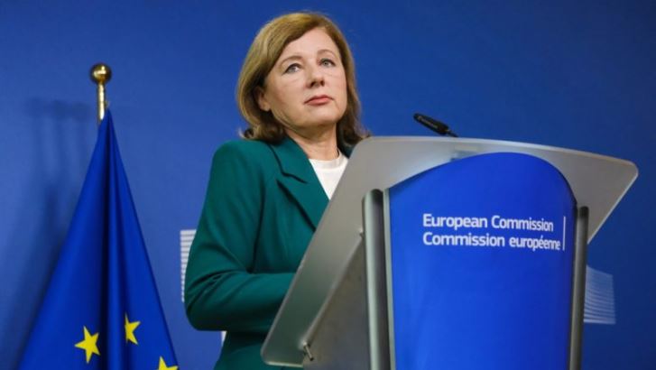 Franca, Gjermania dhe Polonia të rrezikuara nga dezinformatat ruse