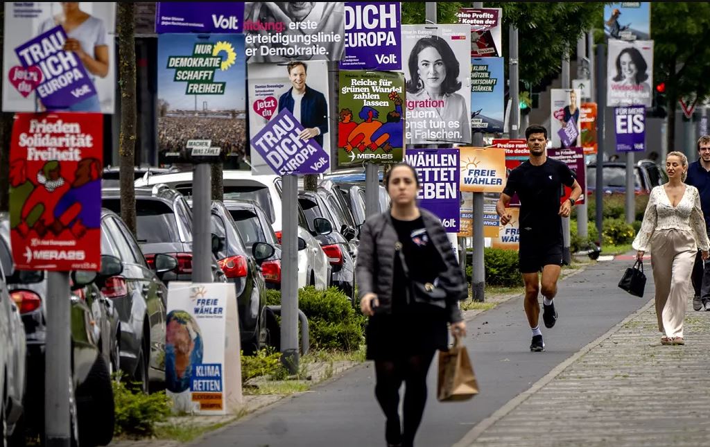 Kush i fiton zgjedhjet në BE: Rritet e djathta ekstreme, bien liberalët, kryeson PPE