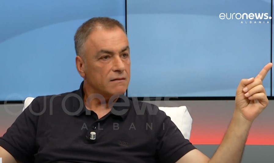 “I respektoj politikanët, janë lodhur” Arian Çani: Ja çfarë më intrigon te ata…
