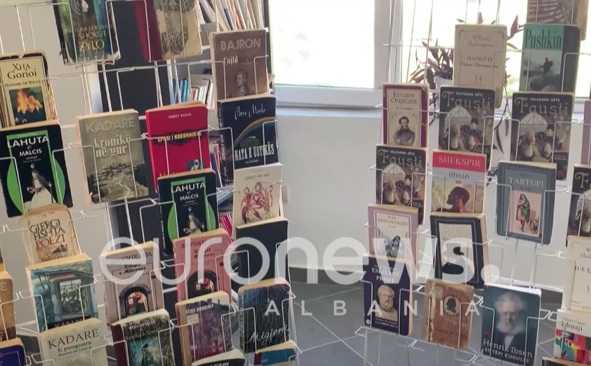 “Brenga e Prokurorit” në Berat, autori Prençi: Në roman drama njerëzore të shoqërisë