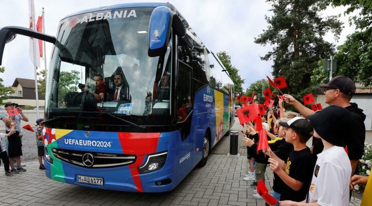 Skandali në Gjermani, anëtari i stafit të Kombëtares hetohet për abuzim seksual