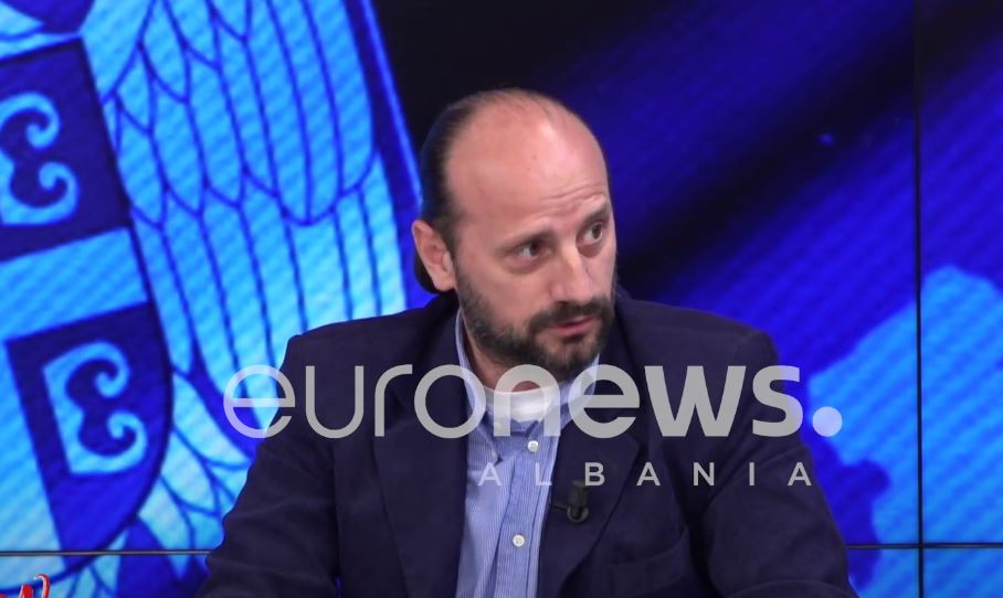 Goxhaj: Po doli Kadri Veseli nga Haga, Albin Kurti s’ka shans të fitojë më zgjedhjet
