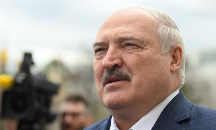 Lideri autoritar bjellorus nënshkruan dekret për amnisti masive