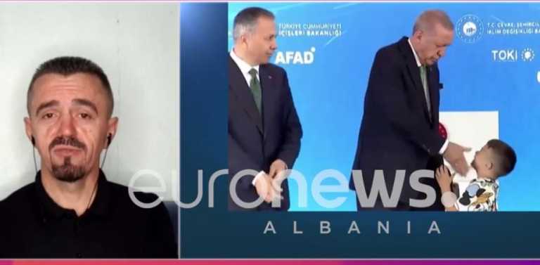 Qëlloi me shuplakë një fëmijë, gazetari: Ja si u komentua në Turqi gjesti i Erdogan