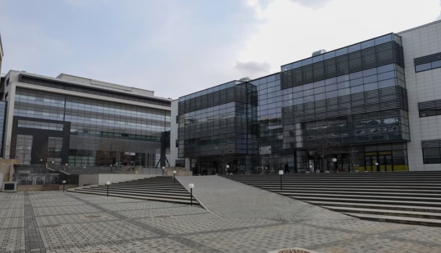 Një muaj paraburgim për pesë të dyshuarit për krime lufte në Kosovë