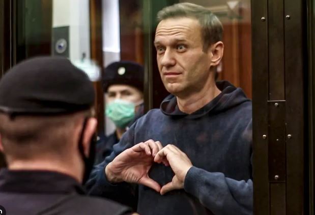 Rusia dënon me burg tre avokatët e Alexei Navalny