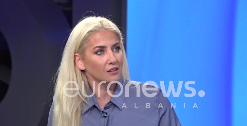 Axhendë e fshehtë Iran-SHBA? Ekspertja: Kush i luan “fijet”