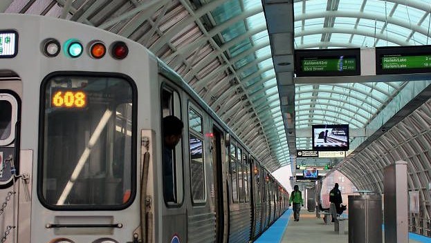 4 persona qëllohen për vdekje në metronë e trenit në Çikago