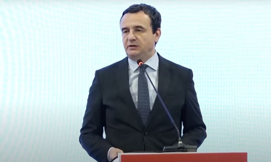Kurti i kërkon NATO-s të kthejë zonën tokësore të sigurisë: Serbia mbetet agresive