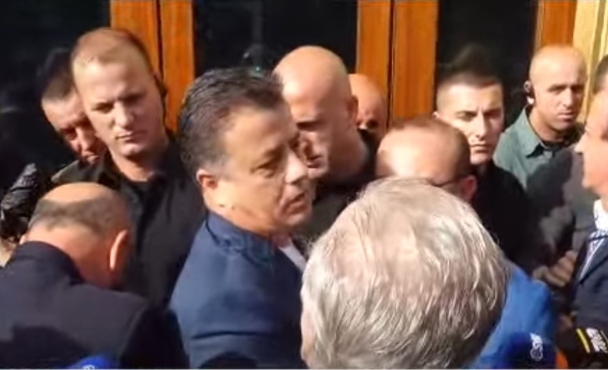 “E provojmë me forcë nëse do”- Tension në Kuvend, Noka përplaset me Sterkajn
