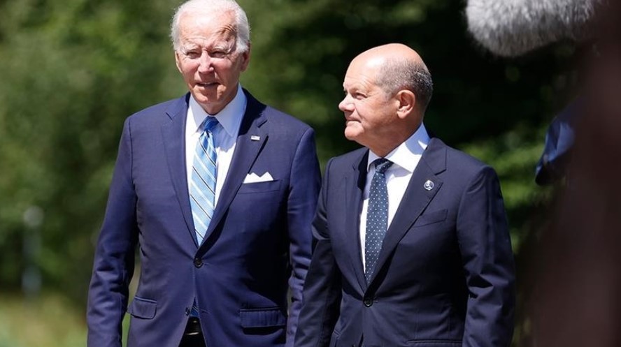 Pasi anuloi vizitën në Gjermani, Biden telefonon Scholz për mbështetjen e Ukrainës