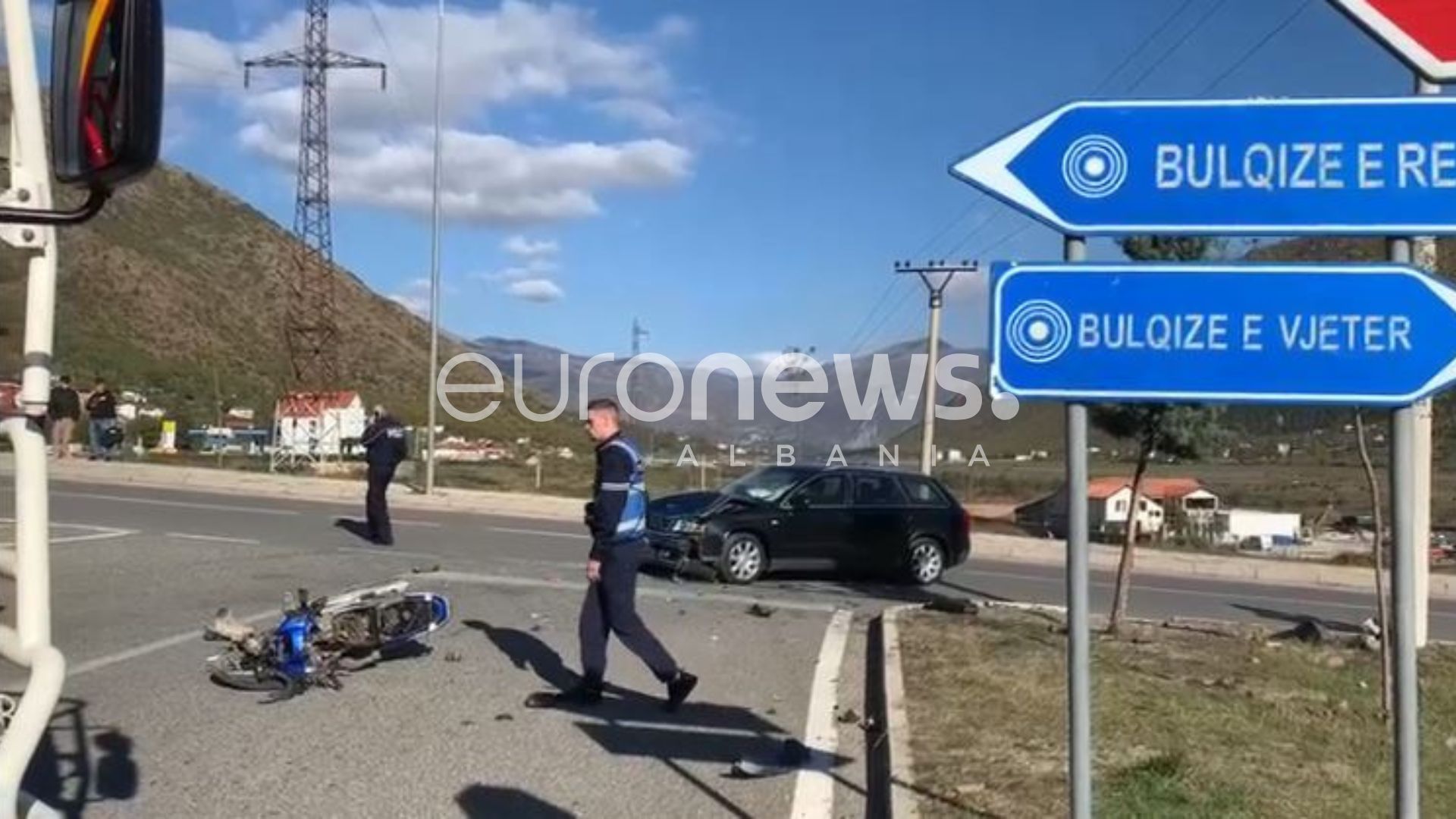 Makina përplaset me motorin në Bulqizë, 2 të plagosur