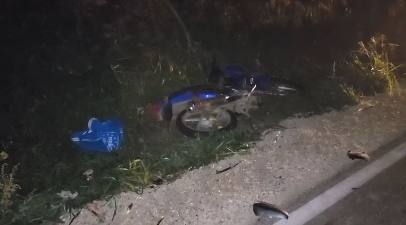 Makina përplas motorin në Fier, 2 të plagosur