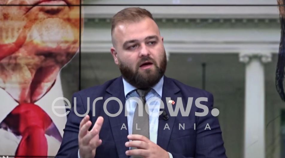 “Barazim”, Harris apo Trump? Eksperti: Shanset më shumë i ka…