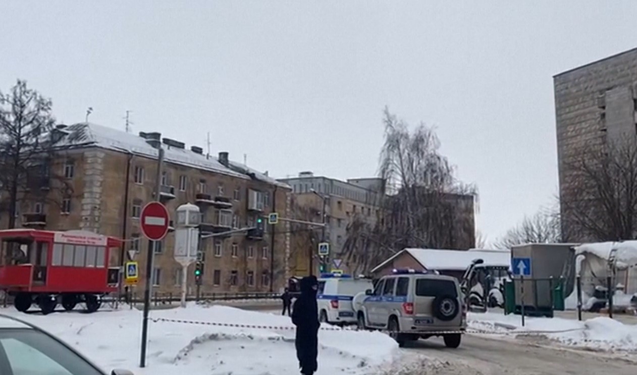 Ukraina sulmon me një flotë dronësh në territorin rus