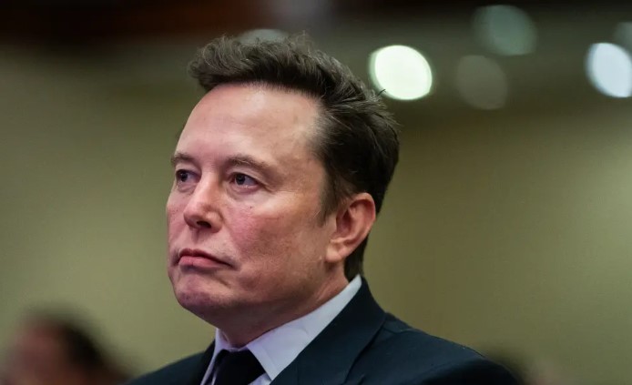 Musk: Mos jepni asnjë qindarkë për Wikipedian, e kontrollon ekstremi i majtë