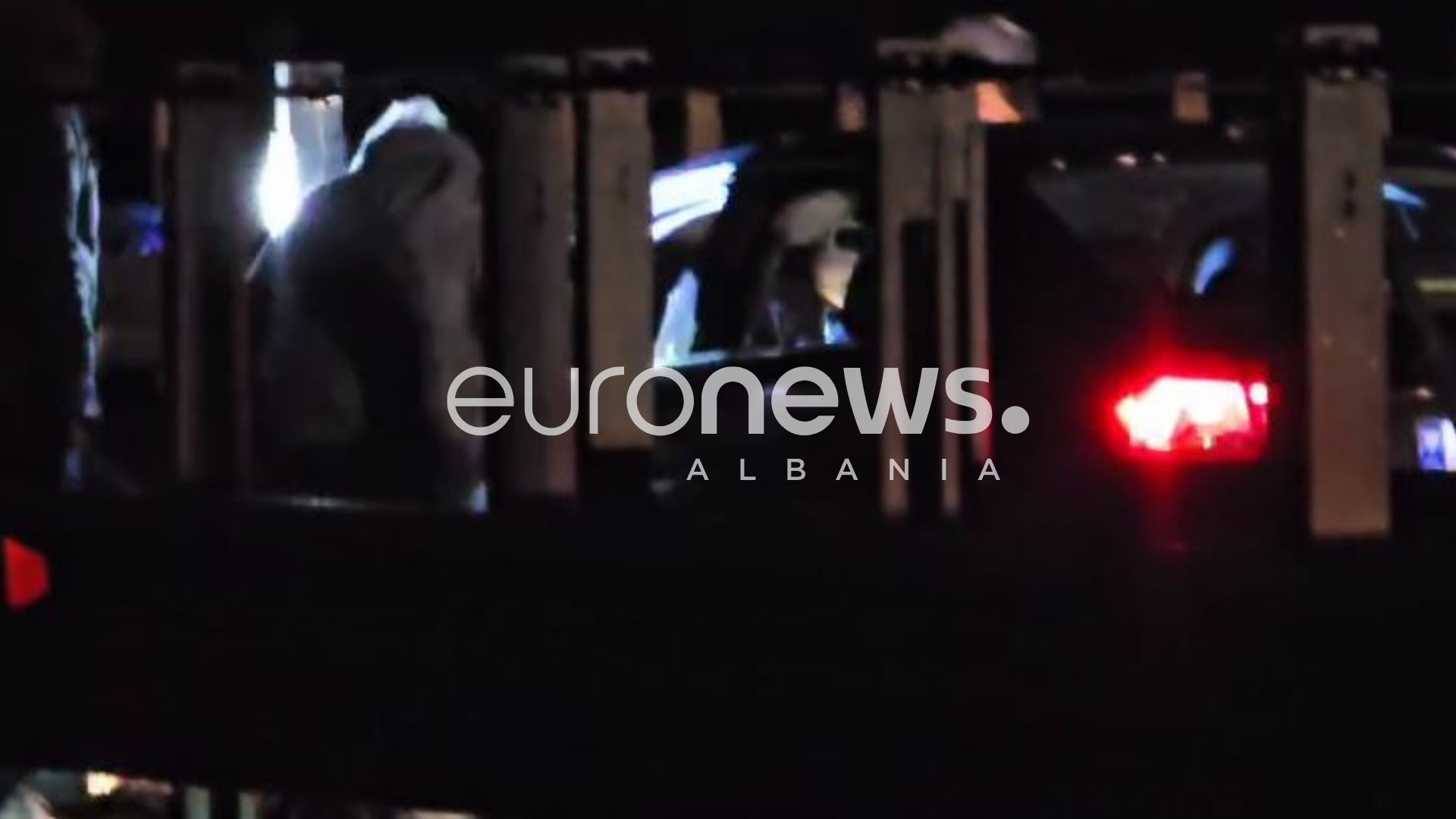 Me precedentë penalë, kush është 30-vjeçari që u ekzekutua brenda makinës në Vlorë