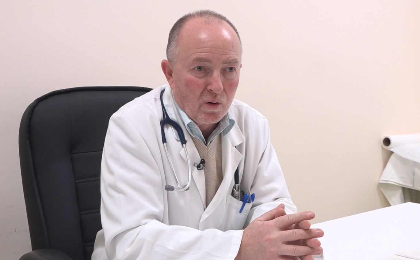 Urgjenca pediatrike në QSUT, shefi i shërbimit: 25-30% e vizitave duan hospitalizim
