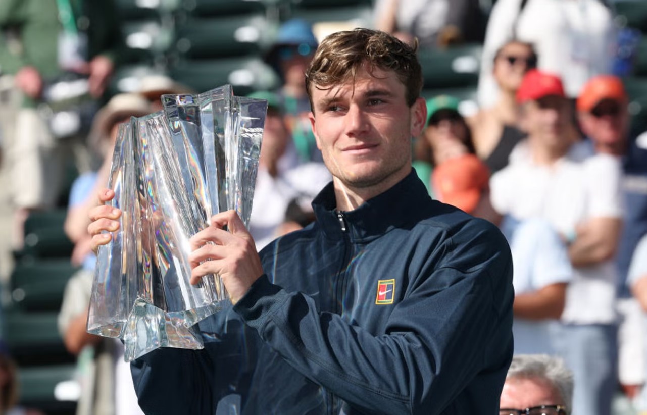 Jack Draper shkruan historinë, triumfon në Indian Wells
