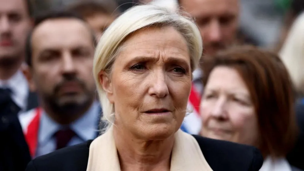 Akuza për përvetësim fondesh, vendimi për Le Pen rrezikon garën e saj presidenciale