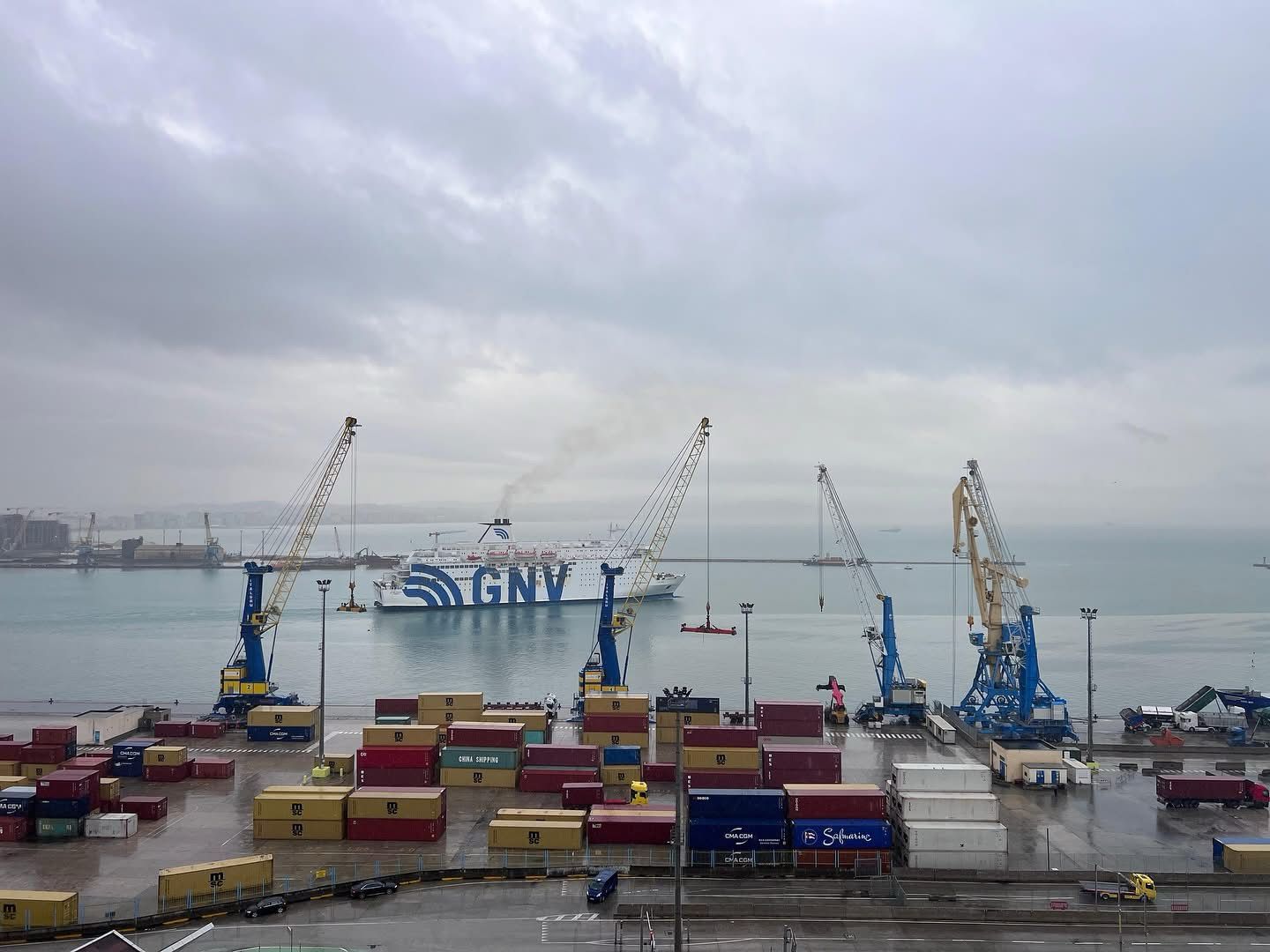 I riu humbi jetën në Portin e Durrësit  arrestohen kapiteni dhe inxhinieri i anijes