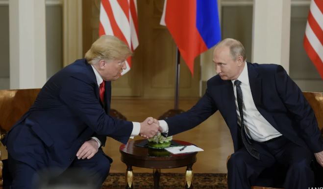 Përfundon pas 90 minutash telefonata Trump-Putin për Ukrainën