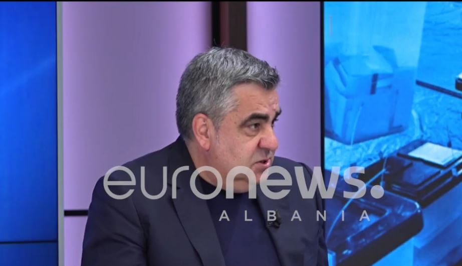 Gonxhja pasues i Veliajt në Bashki? Ja si përgjigjet ministri