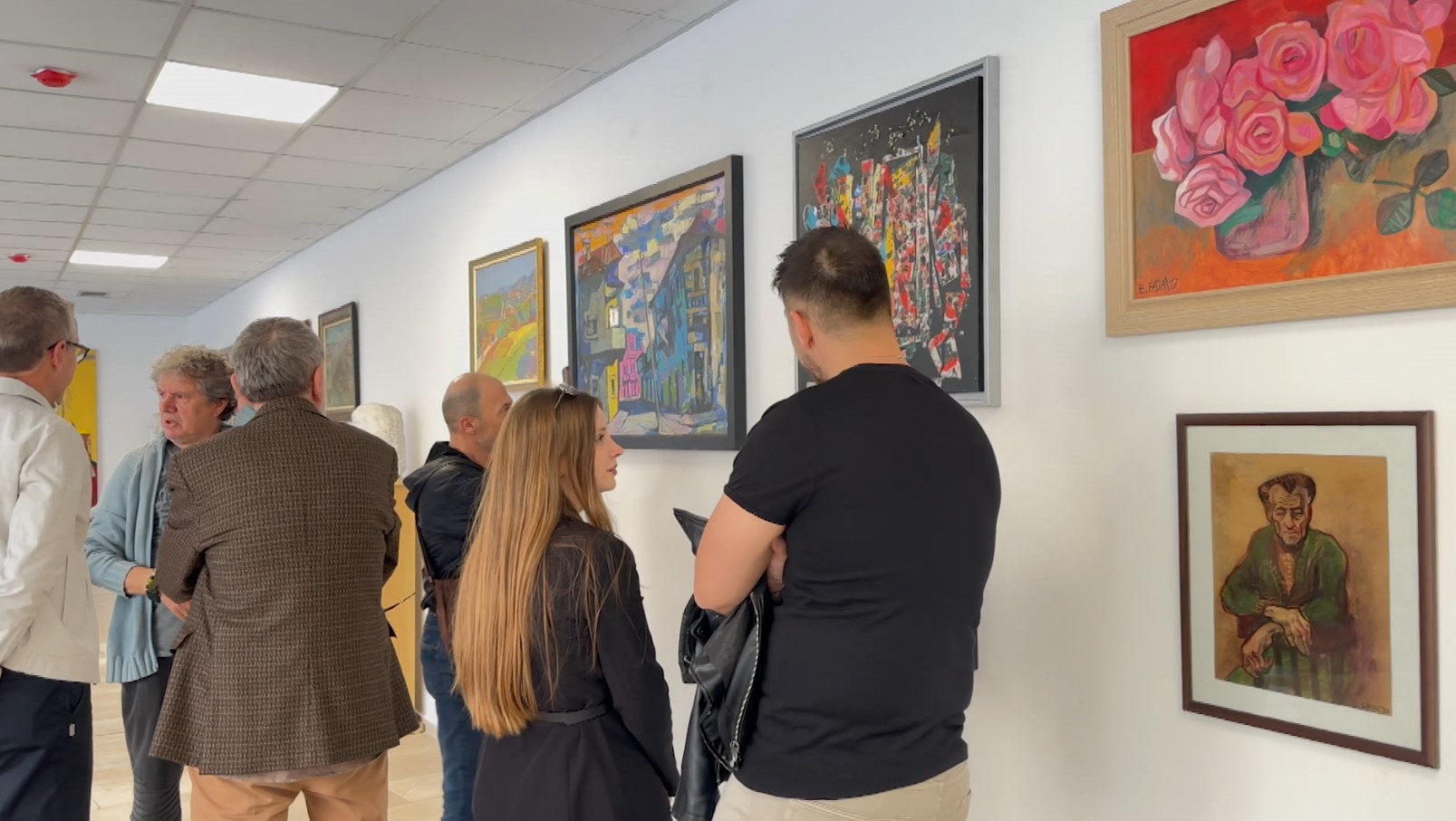Rikthehet pas 30 vitesh ekspozita “Pranverë”, bashkon tre breza artistësh në Durrës