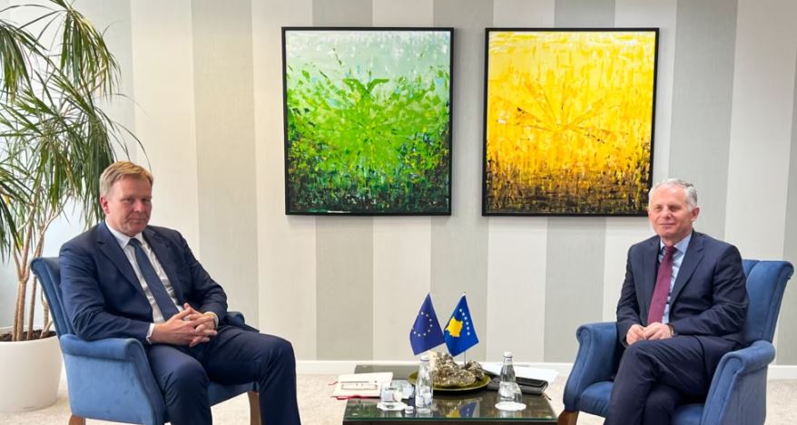 Sorensen shkon në Beograd pas vizitës në Prishtinë