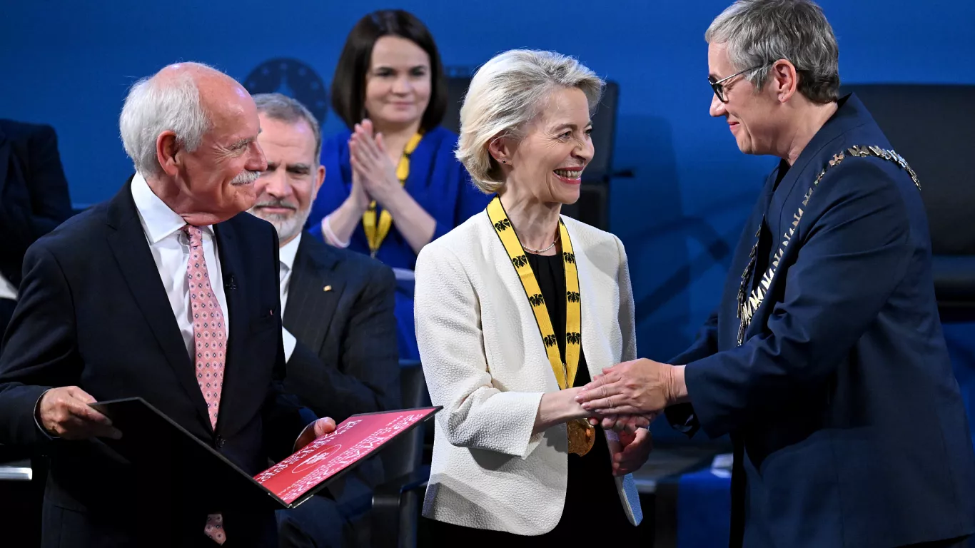 Von der Leyen fiton çmim të lartë për promovimin e vlerave evropiane